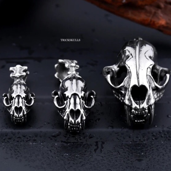 Sabre-Toothed Tiger Smilodon Big Cat Dinosaur Skull Stainless Pendant & Chain - Picture 10 of 13